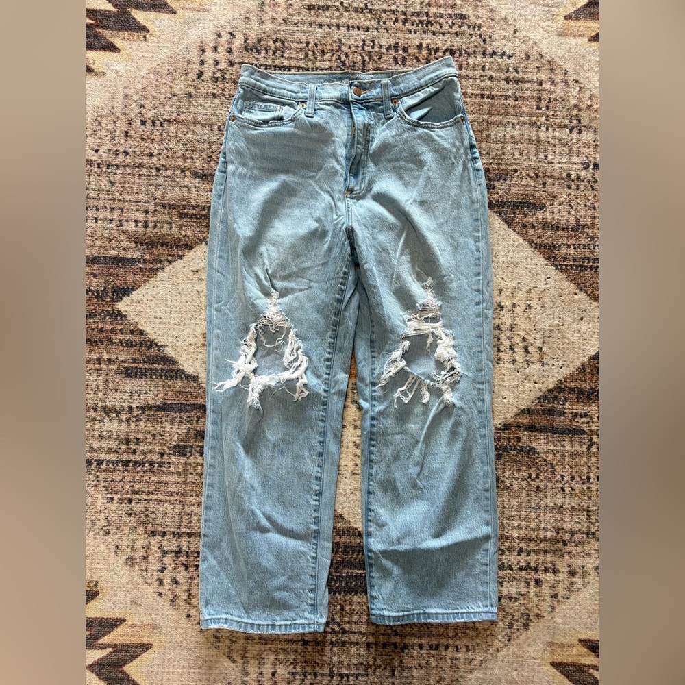 Universal Threads Vintage Straight Jeans 30